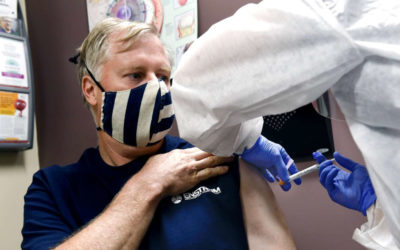 新闻 | CDC让各州做好在11月1日前分发COVID-19疫苗的准备！巨石强森和家人确认感染新冠后正在好转！