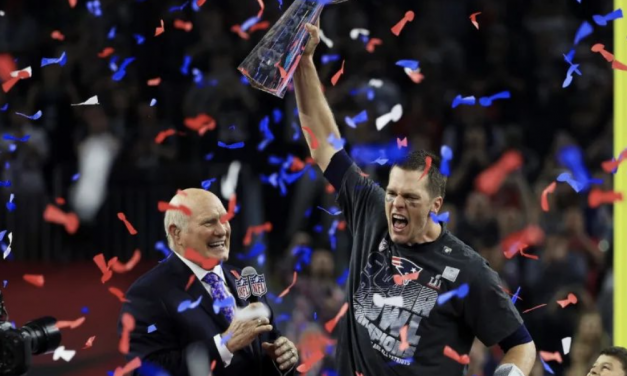 请查收Tom Brady的爱！橄榄球巨星退役视频聚焦爱国者队。