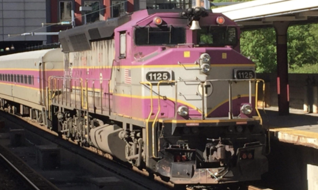 地铁延误74分钟以上？！MBTA宣布将增加通勤铁路深夜以及高峰服务，真有用吗？