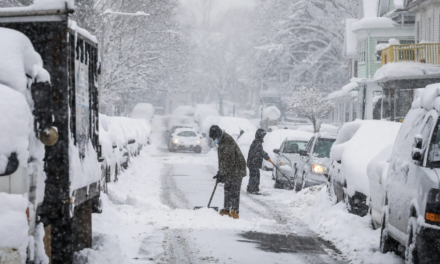又要风暴来袭？！本周末将有6英寸积雪，上周雪还没化干净呢！！