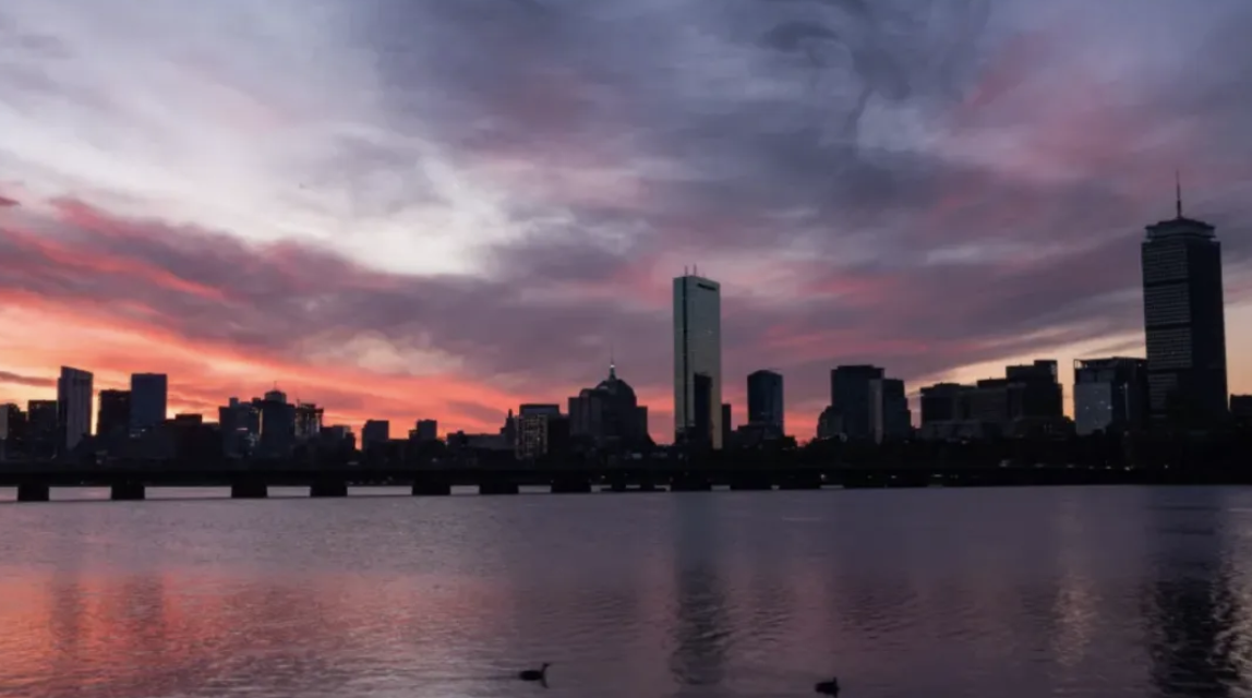 远超全美平均水平？！波士顿地区家庭年平均支出超10w美元！越来越多人搬走是这些原因…