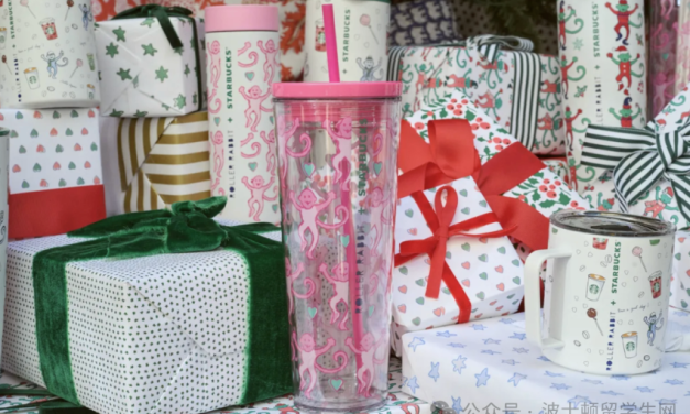 星巴克 × Roller Rabbit 联名来了！节日限定饮品＋超萌杯子一起上架