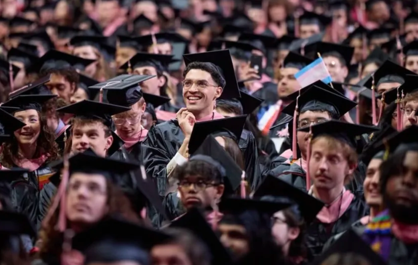 Lady Gaga跳票伯克利毕业典礼！？全明星阵容闪耀波士顿毕业季！