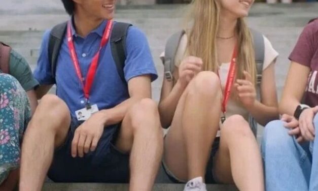 全世界的优秀高中生，每年暑假都去这里！