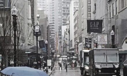 波士顿天气“大变脸”：刚创75°F高温纪录，周四降温降雨晚间或见雪花