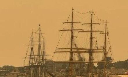 今天Boston天空怎么变黄了？原来是加拿大800多处山火惹的祸